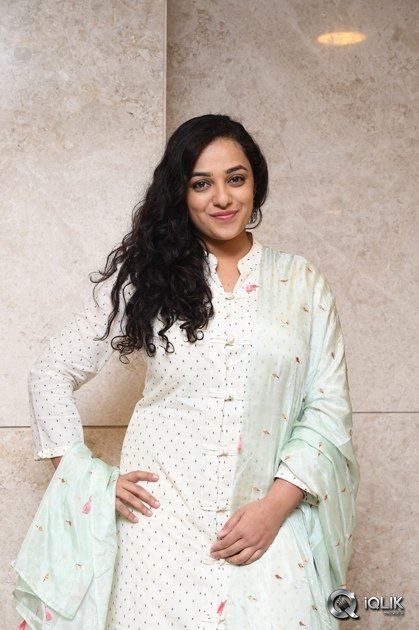 Nithya-Menen-at-100-Days-Of-Love-Movie-Audio-Launch